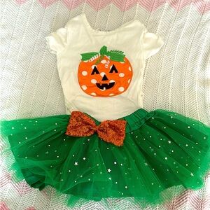 Like New!! Marie Nicole pumpkin sparkle tutu set